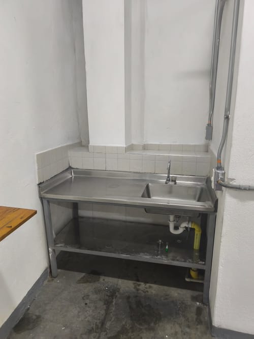 Bodega en arriendo en San Benito, Medellín, 260 m² · foto 6 de 16