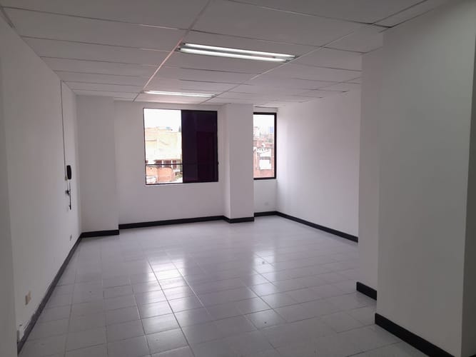 Oficina en arriendo en Lorena, Medellín, 39 m² · foto 2 de 15