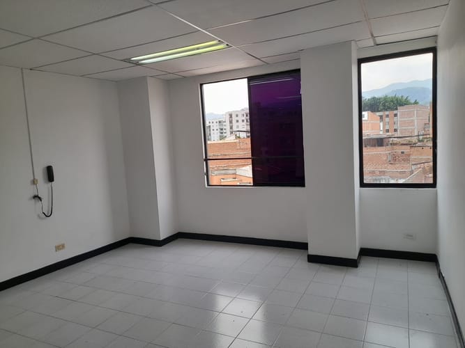 Oficina en arriendo en Lorena, Medellín, 39 m² · foto 6 de 15