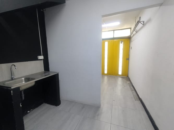 Local en arriendo en Calasanz, Medellín, 20 m² · foto 6 de 12