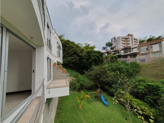 Casa de 4 alcobas en venta en Pinares, Pereira, 287 m² · foto 5 de 24