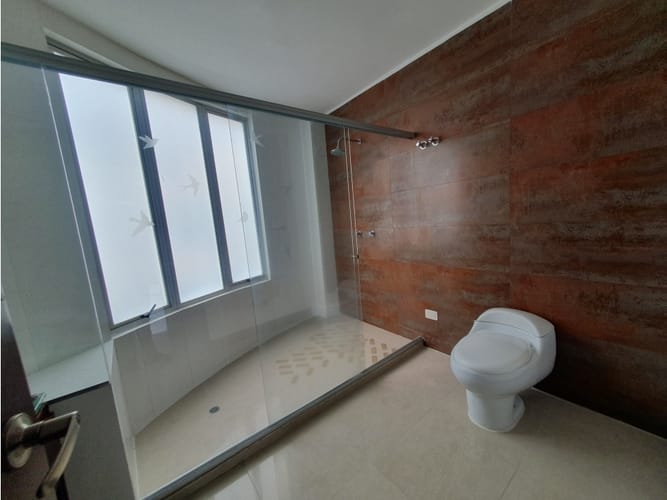 Casa de 4 alcobas en venta en Pinares, Pereira, 287 m² · foto 16 de 24