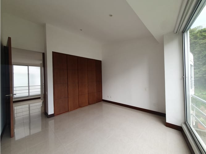 Casa de 4 alcobas en venta en Pinares, Pereira, 287 m² · foto 19 de 24