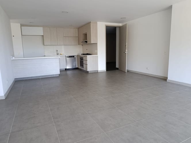 Apartamento de 3 alcobas en arriendo en Loma Del Escobero, Envigado, 145 m² · foto 7 de 20