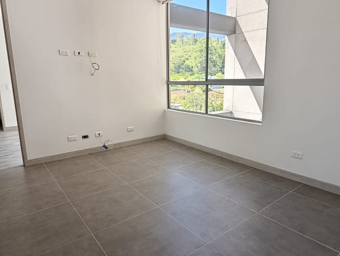 Apartamento de 3 alcobas en arriendo en Loma Del Escobero, Envigado, 145 m² · foto 11 de 20