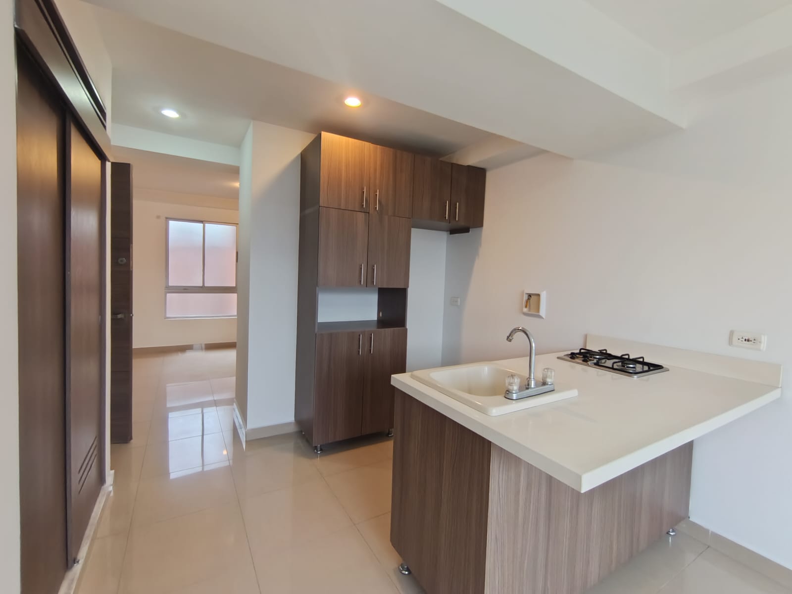Apartaestudio en arriendo en Laureles, Medellín · foto 6 de 11