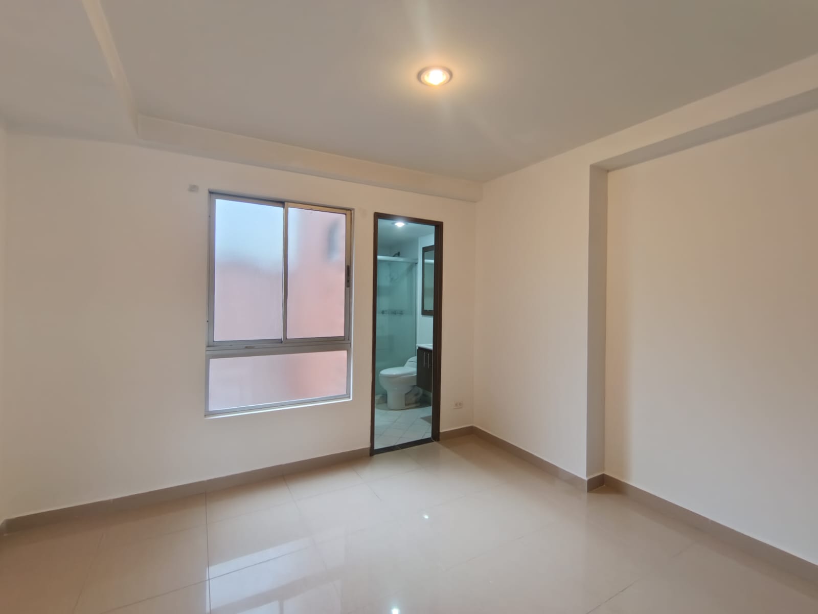 Apartaestudio en arriendo en Laureles, Medellín · foto 8 de 11