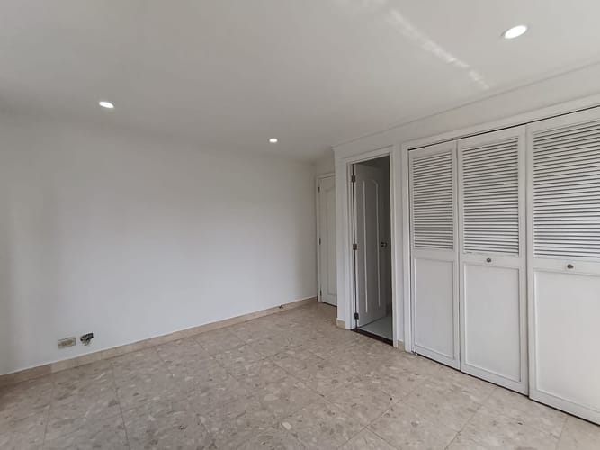 Apartamento de 3 alcobas en arriendo en Castropol, Medellín, 170 m² · foto 11 de 20