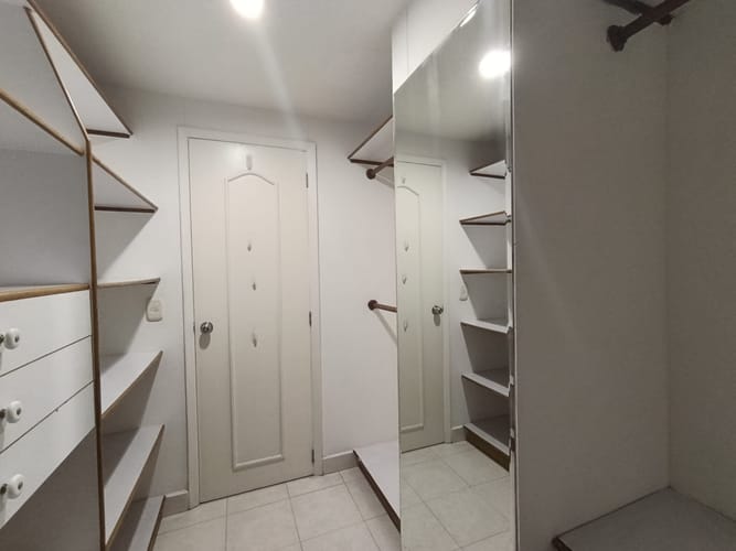 Apartamento de 3 alcobas en arriendo en Castropol, Medellín, 170 m² · foto 17 de 20