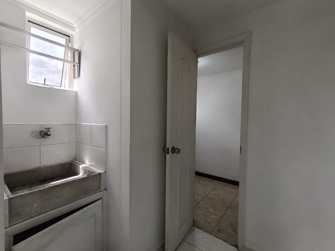 Apartamento de 3 alcobas en arriendo en Castropol, Medellín, 170 m² · foto 20 de 20