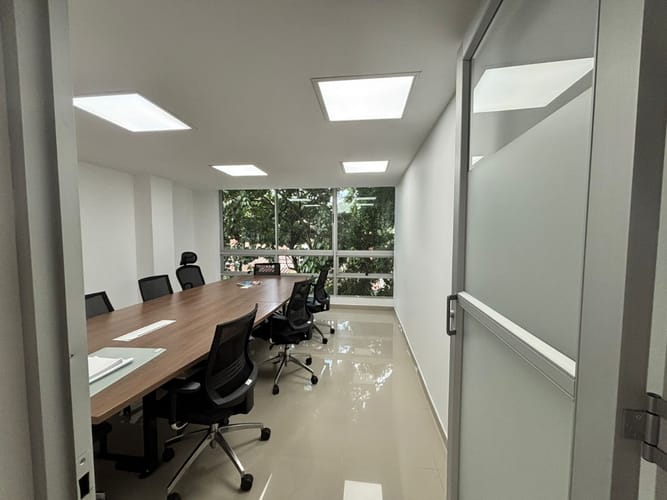 Oficina en arriendo en Suramericana, Medellín, 63 m² · foto 3 de 14