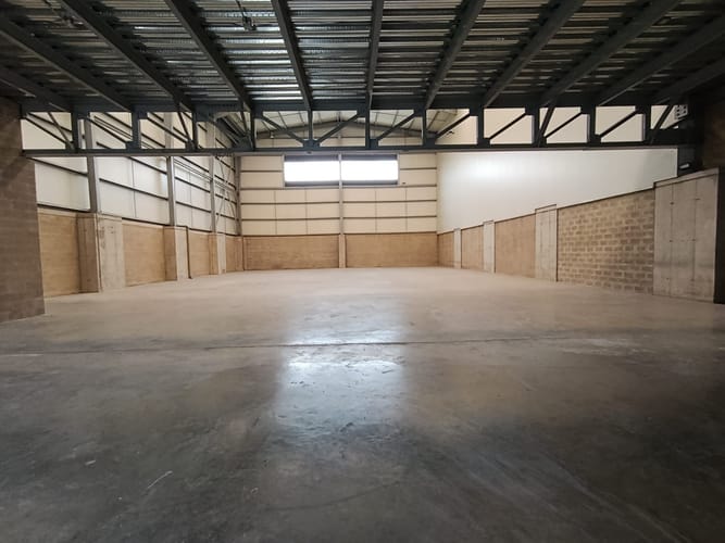 Bodega en arriendo en Actividad Multiple, Copacabana, 1007 m² · foto 2 de 15