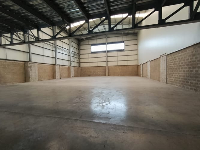 Bodega en arriendo en Actividad Multiple, Copacabana, 1007 m² · foto 4 de 15