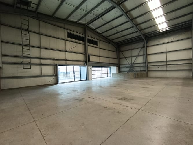 Bodega en arriendo en Actividad Multiple, Copacabana, 1007 m² · foto 13 de 15