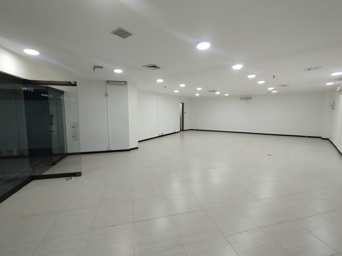 Local en arriendo en La Candelaria, Medellín, 85 m² · foto 2 de 14