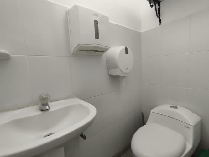 Local en arriendo en La Candelaria, Medellín, 85 m² · foto 10 de 14