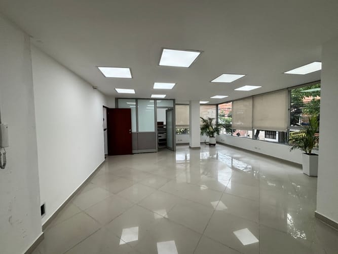 Oficina en arriendo en Suramericana, Medellín, 73 m² · foto 13 de 13