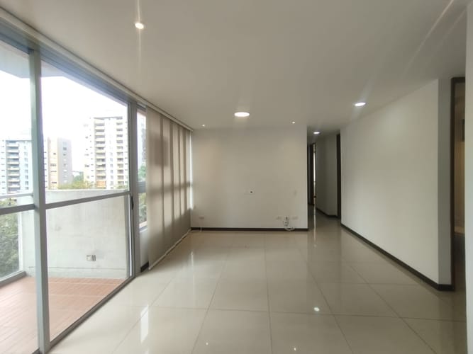 Apartamento de 3 alcobas en arriendo en Los Balsos, Medellín, 81 m² · foto 7 de 20