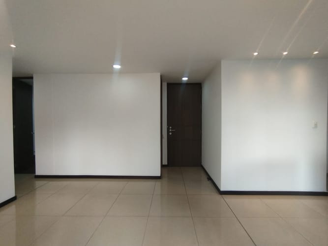 Apartamento de 3 alcobas en arriendo en Los Balsos, Medellín, 81 m² · foto 8 de 20