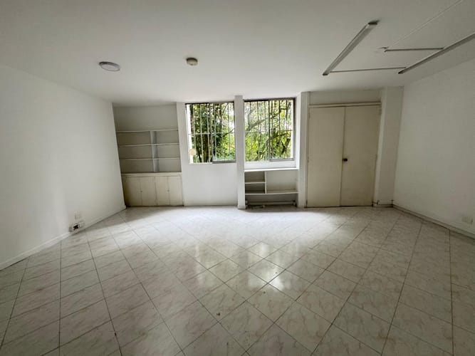 Oficina en arriendo en Manila, Medellín, 140 m² · foto 7 de 13