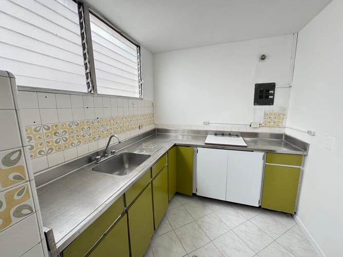 Oficina en arriendo en Manila, Medellín, 140 m² · foto 10 de 13