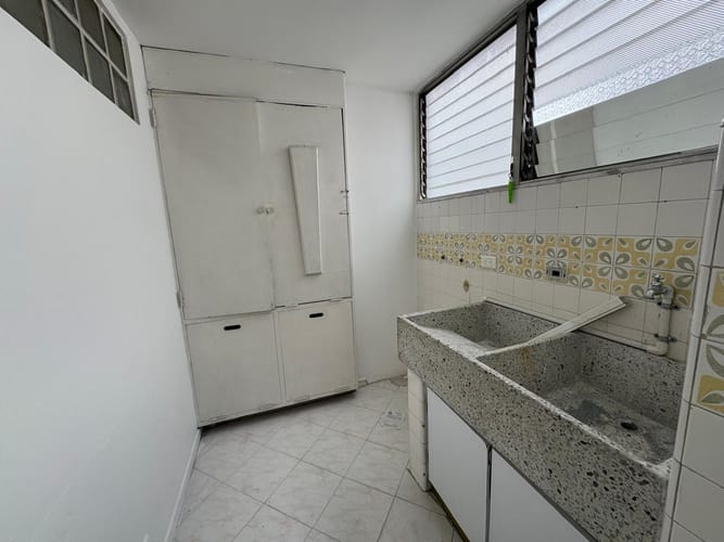 Oficina en arriendo en Manila, Medellín, 140 m² · foto 11 de 13