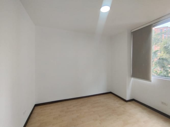 Apartamento de 3 alcobas en arriendo en Los Balsos, Medellín, 81 m² · foto 14 de 20