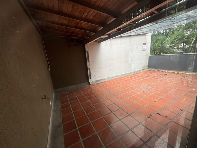 Oficina en arriendo en Manila, Medellín, 140 m² · foto 13 de 13