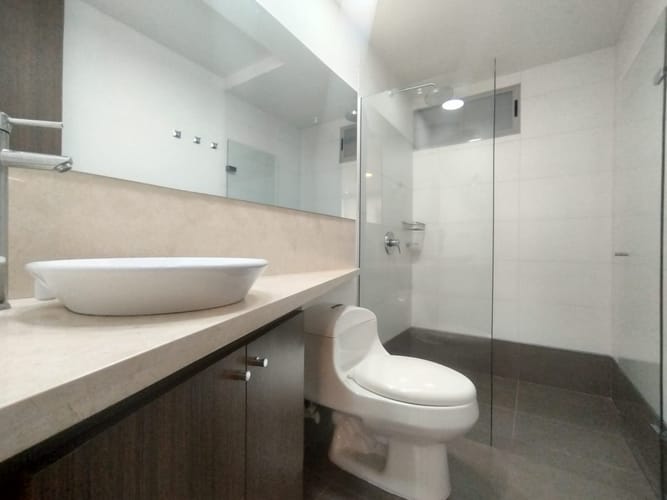 Apartamento de 3 alcobas en arriendo en Los Balsos, Medellín, 81 m² · foto 19 de 20