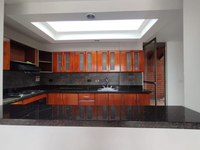 Apartamento de 4 alcobas en arriendo en Laureles, Medellín, 240 m² · foto 11 de 20