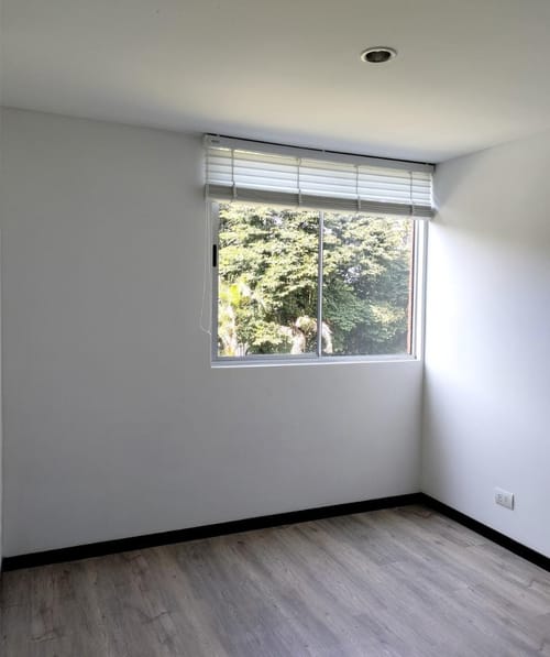 Apartamento de 2 alcobas en arriendo en Loma Del Esmeraldal, Envigado, 70 m² · foto 4 de 9