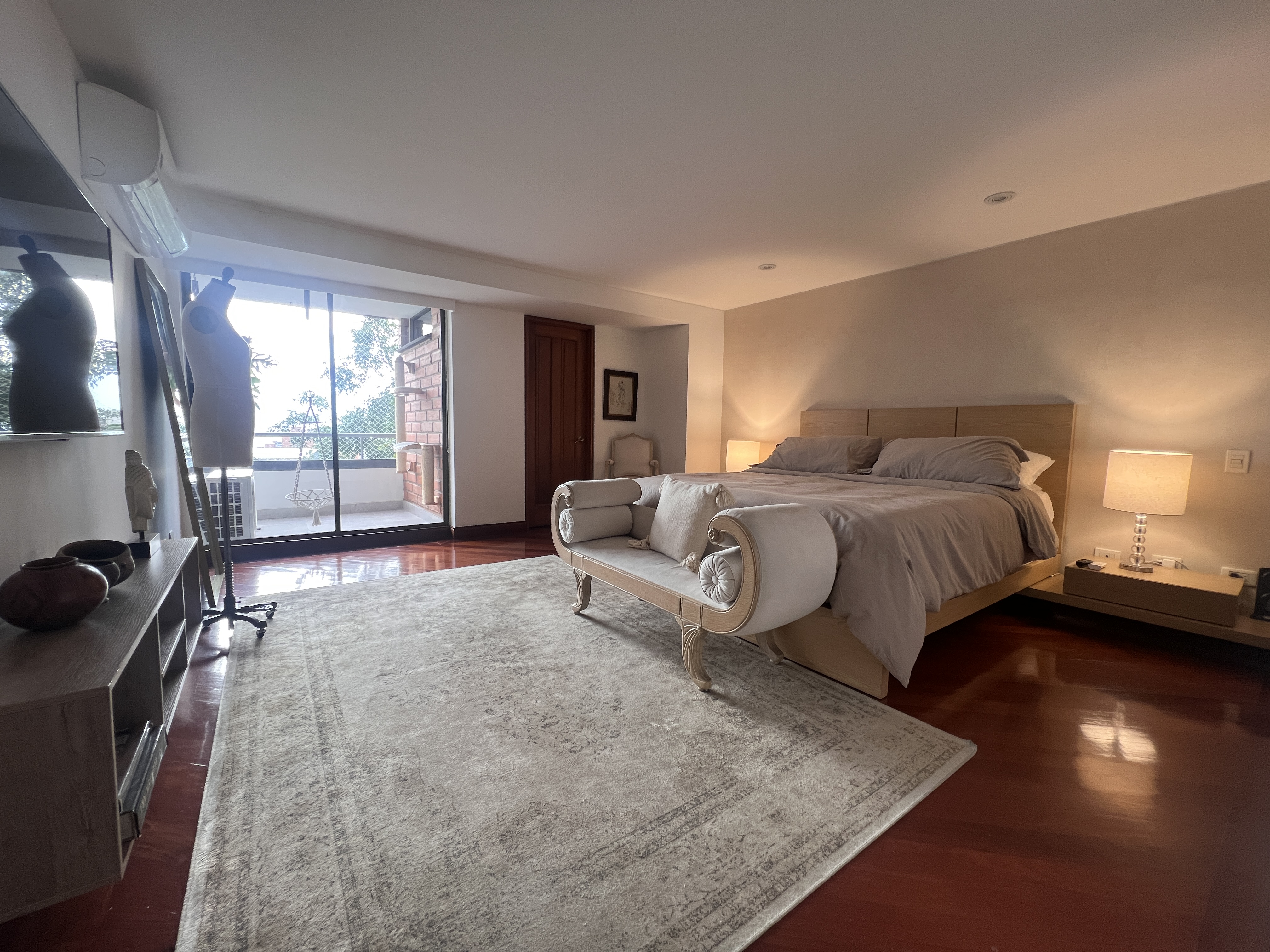 Apartamento en arriendo en El Poblado, Medellín · foto 3 de 20