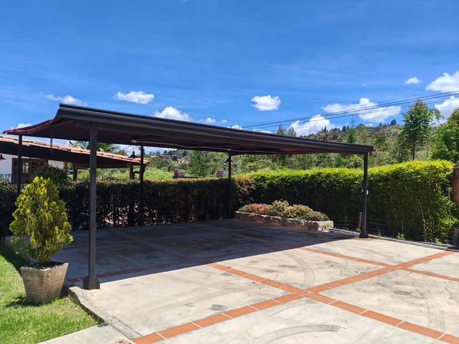 Finca en arriendo en San Jose, Guarne, 200 m² · foto 2 de 20