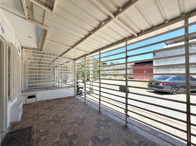Casa de 6 alcobas en venta en Fatima, Palmira, 300 m² · foto 2 de 22
