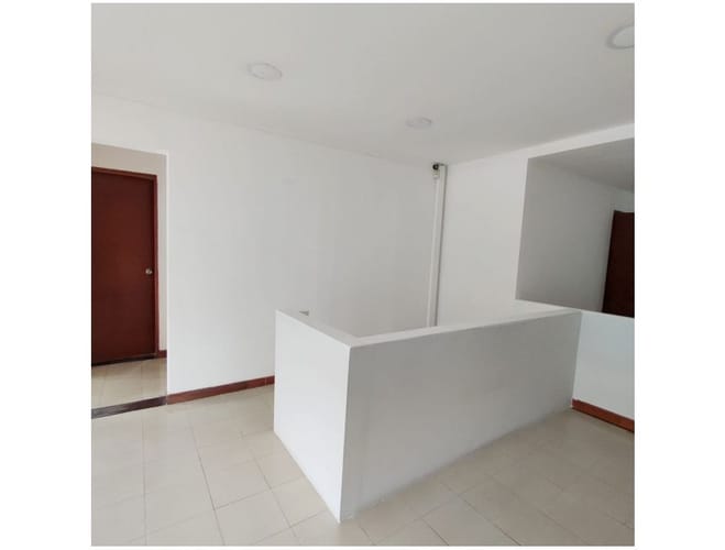 Local en arriendo en El Poblado, Medellín, 217 m² · foto 5 de 11
