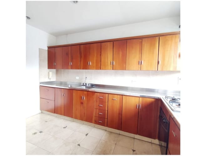 Local en arriendo en El Poblado, Medellín, 217 m² · foto 9 de 11