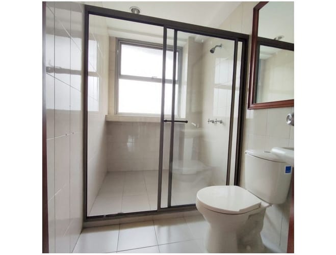 Local en arriendo en El Poblado, Medellín, 217 m² · foto 11 de 11