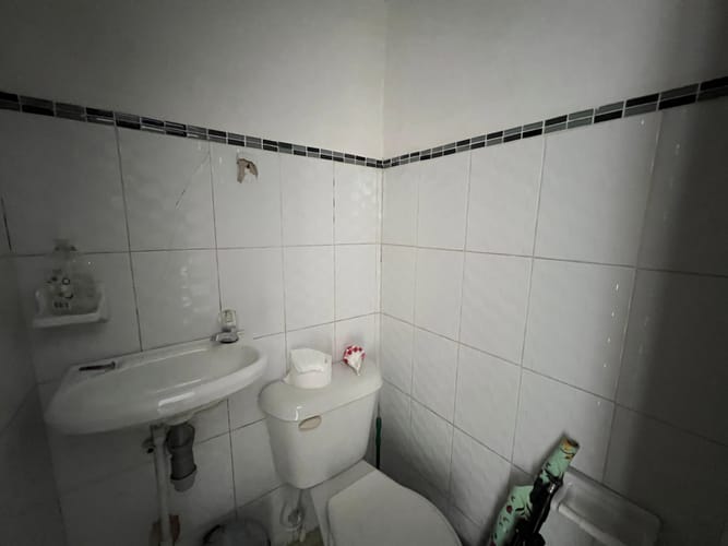 Local en arriendo en Laureles, Medellín, 18 m² · foto 9 de 18