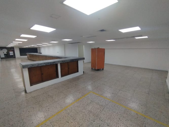 Local en arriendo en La Candelaria, Medellín, 178 m² · foto 2 de 17