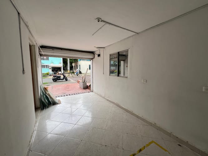 Local en arriendo en Laureles, Medellín, 18 m² · foto 12 de 18