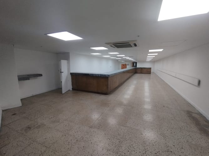 Local en arriendo en La Candelaria, Medellín, 178 m² · foto 14 de 17
