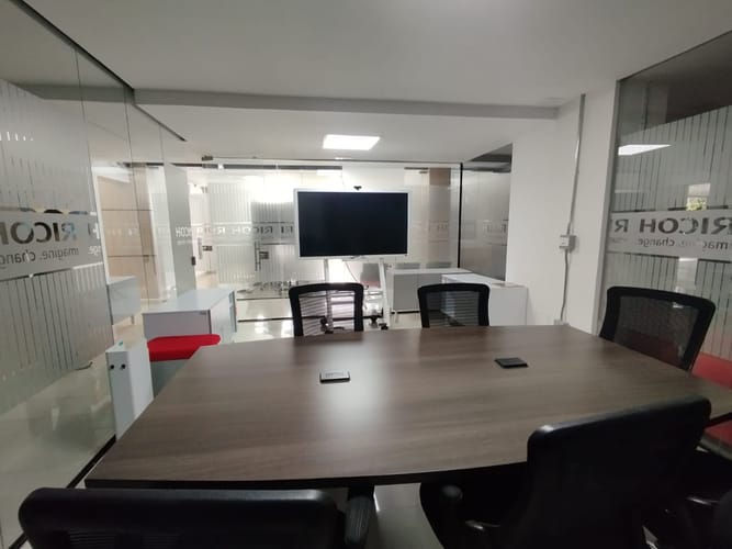 Oficina en arriendo en Laureles, Medellín, 25 m² · foto 4 de 11