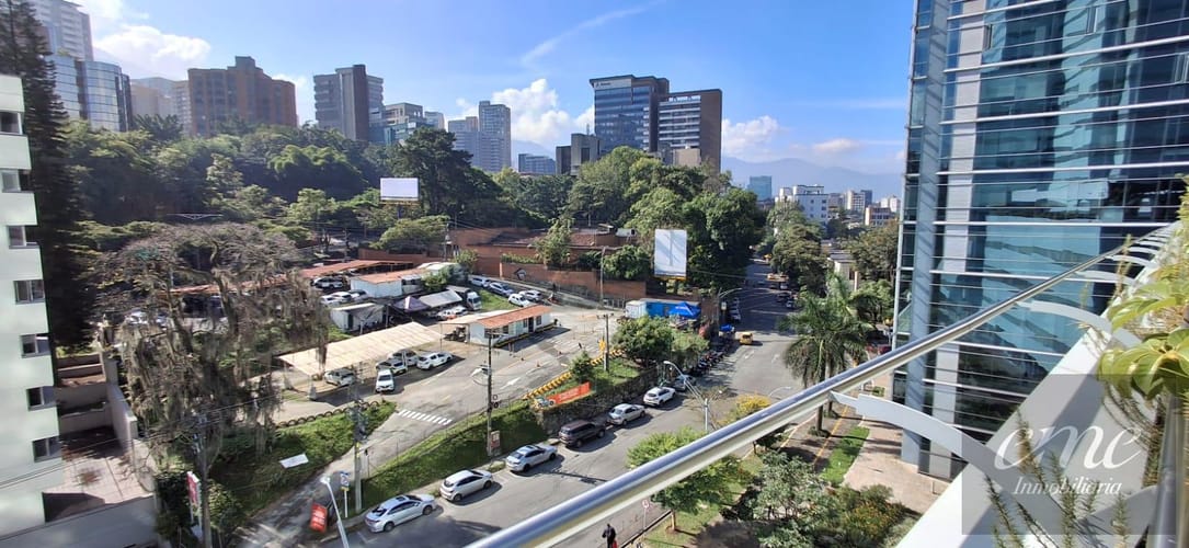 Oficina en venta en Urbanizacion El Pinar Alto, Medellín, 69 m² · foto 16 de 18