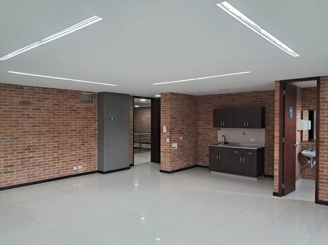 Oficina en arriendo en Colombia, Medellín, 64 m² · foto 4 de 14