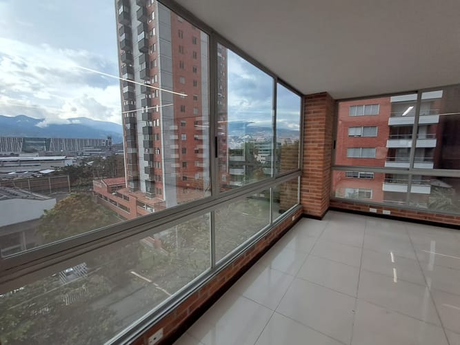 Oficina en arriendo en Colombia, Medellín, 64 m² · foto 6 de 14