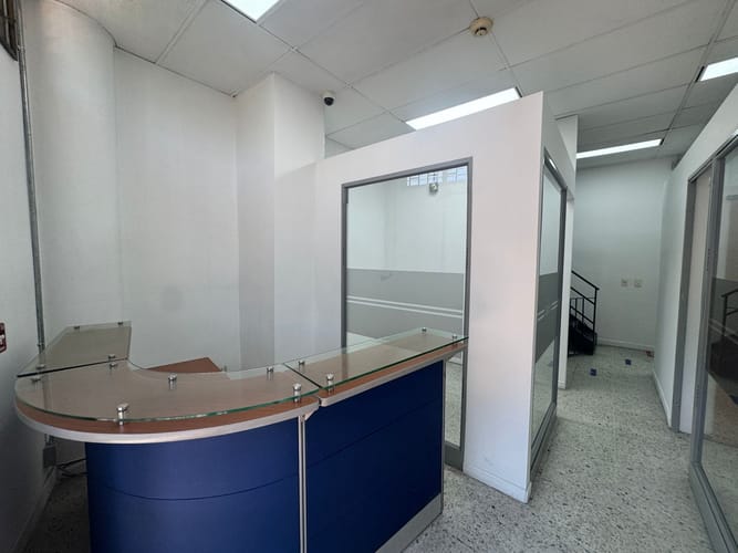 Bodega en arriendo en Las Vegas, Envigado, 241 m² · foto 3 de 19