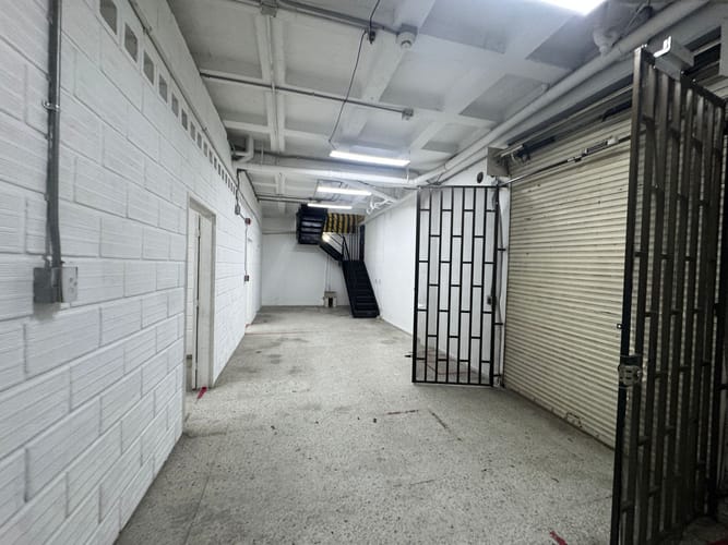 Bodega en arriendo en Las Vegas, Envigado, 241 m² · foto 7 de 19