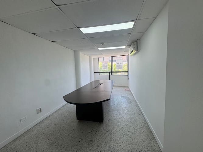 Bodega en arriendo en Las Vegas, Envigado, 241 m² · foto 9 de 19