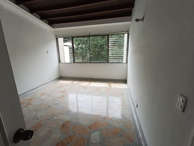 Apartamento de 3 alcobas en arriendo en El Poblado, Medellín, 140 m² · foto 7 de 20
