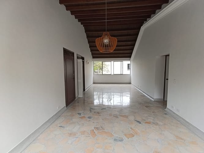 Apartamento de 3 alcobas en arriendo en El Poblado, Medellín, 140 m² · foto 17 de 20